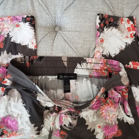 INC leggings with drawstring NWOT - Picture 3 of 3